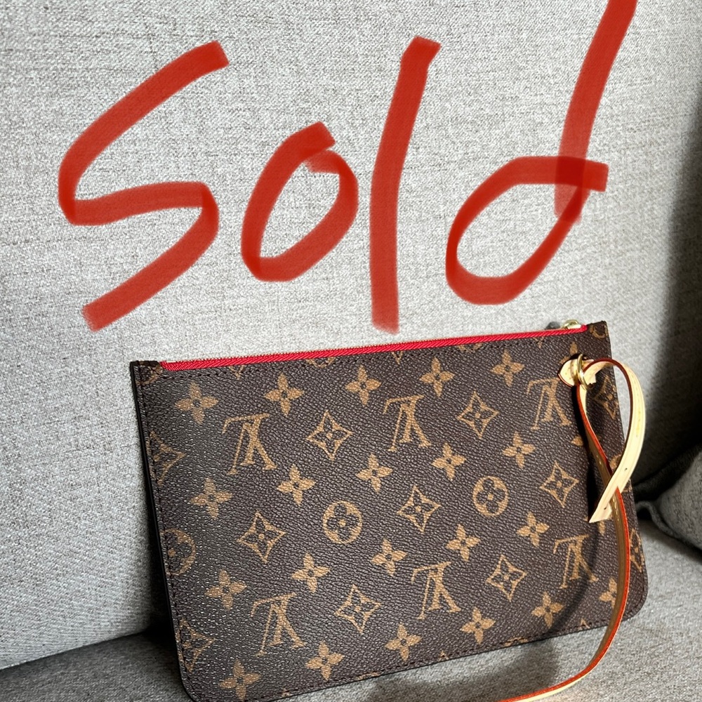 Louis Vuitton Neverfull MM Pouch *BRAND NEW*